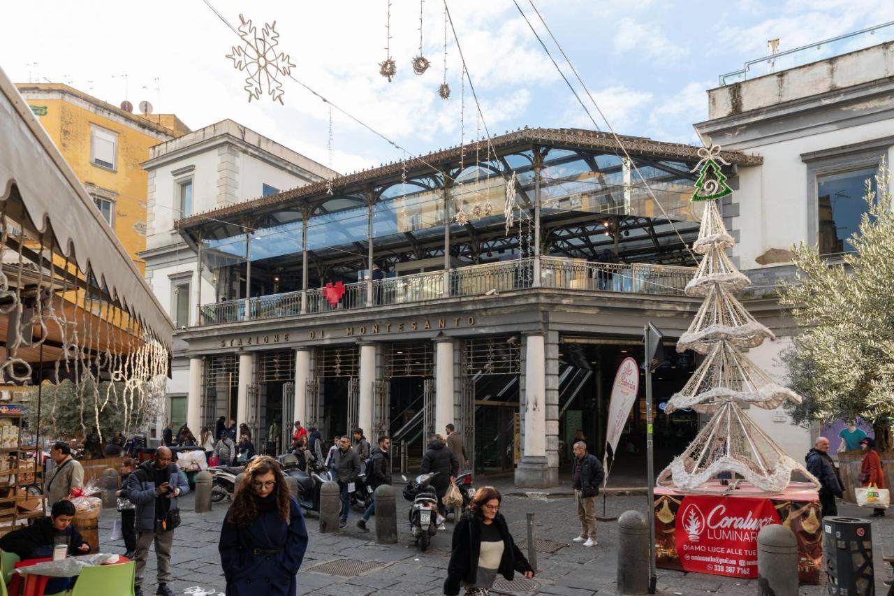 Appartamento With Sea View With 2 Lifts Above Montesanto! Napoli