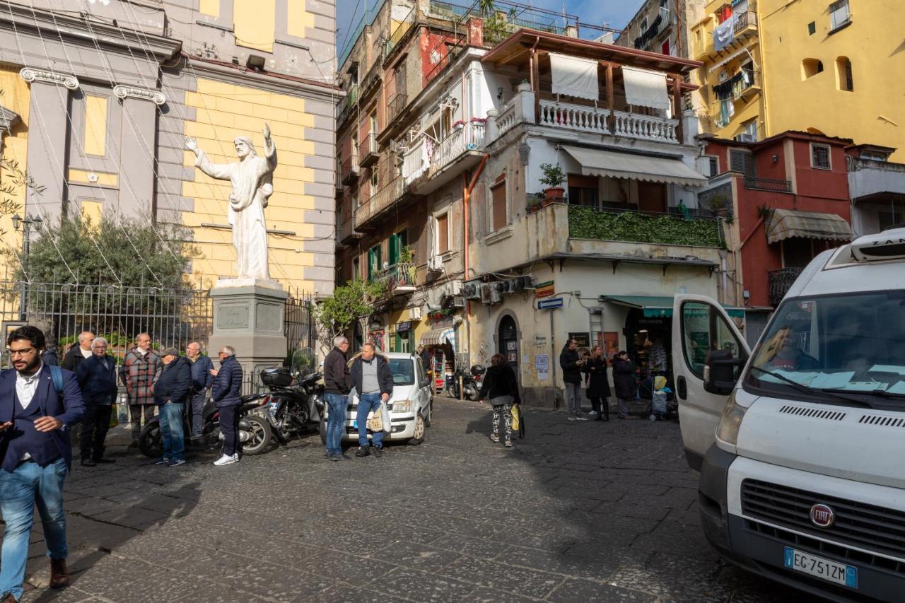 With Sea View With 2 Lifts Above Montesanto! Appartamento Napoli