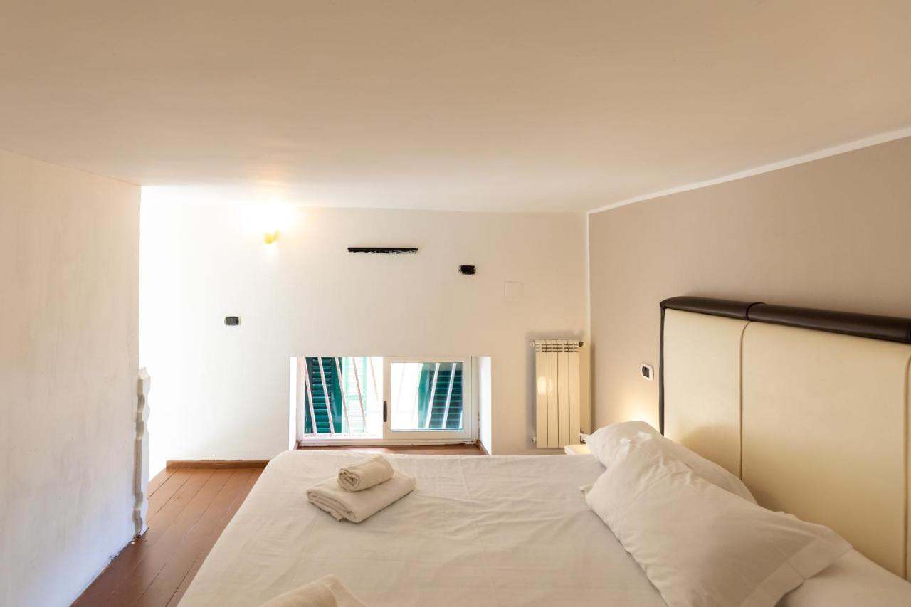 With Sea View With 2 Lifts Above Montesanto! Appartamento Napoli