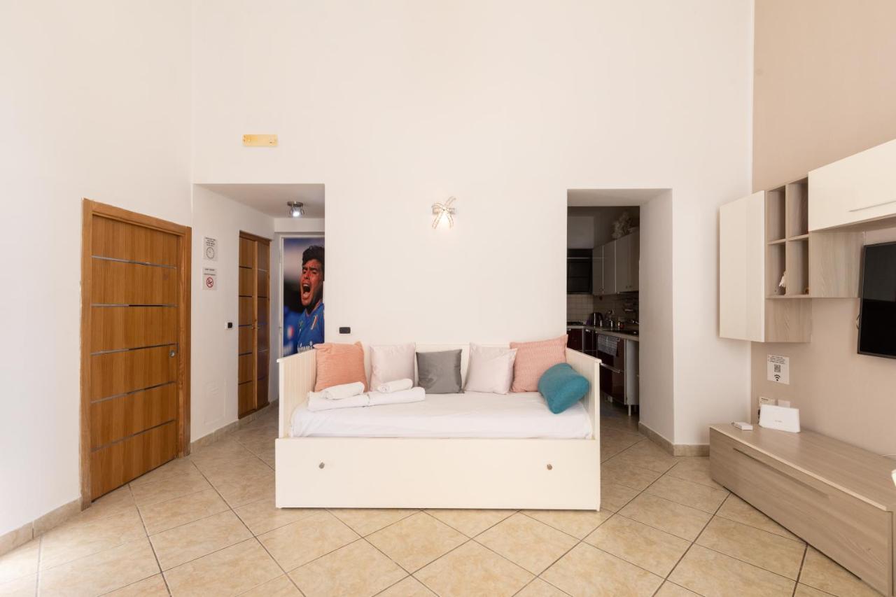 Appartamento With Sea View With 2 Lifts Above Montesanto! Napoli
